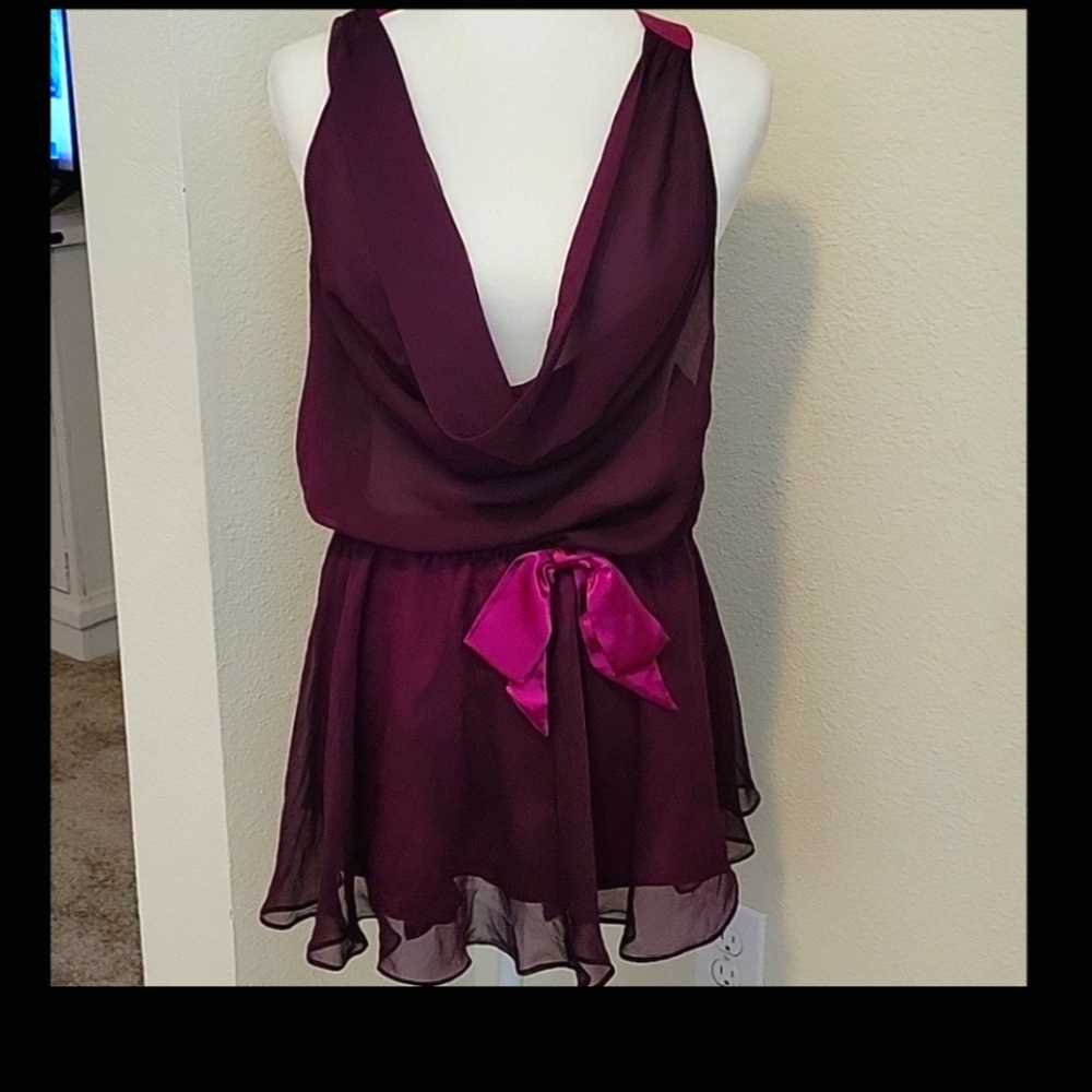 VICTORIA'S SECRET VINTAGE GOLD LABEL NIGHTIE.....MEDIUM